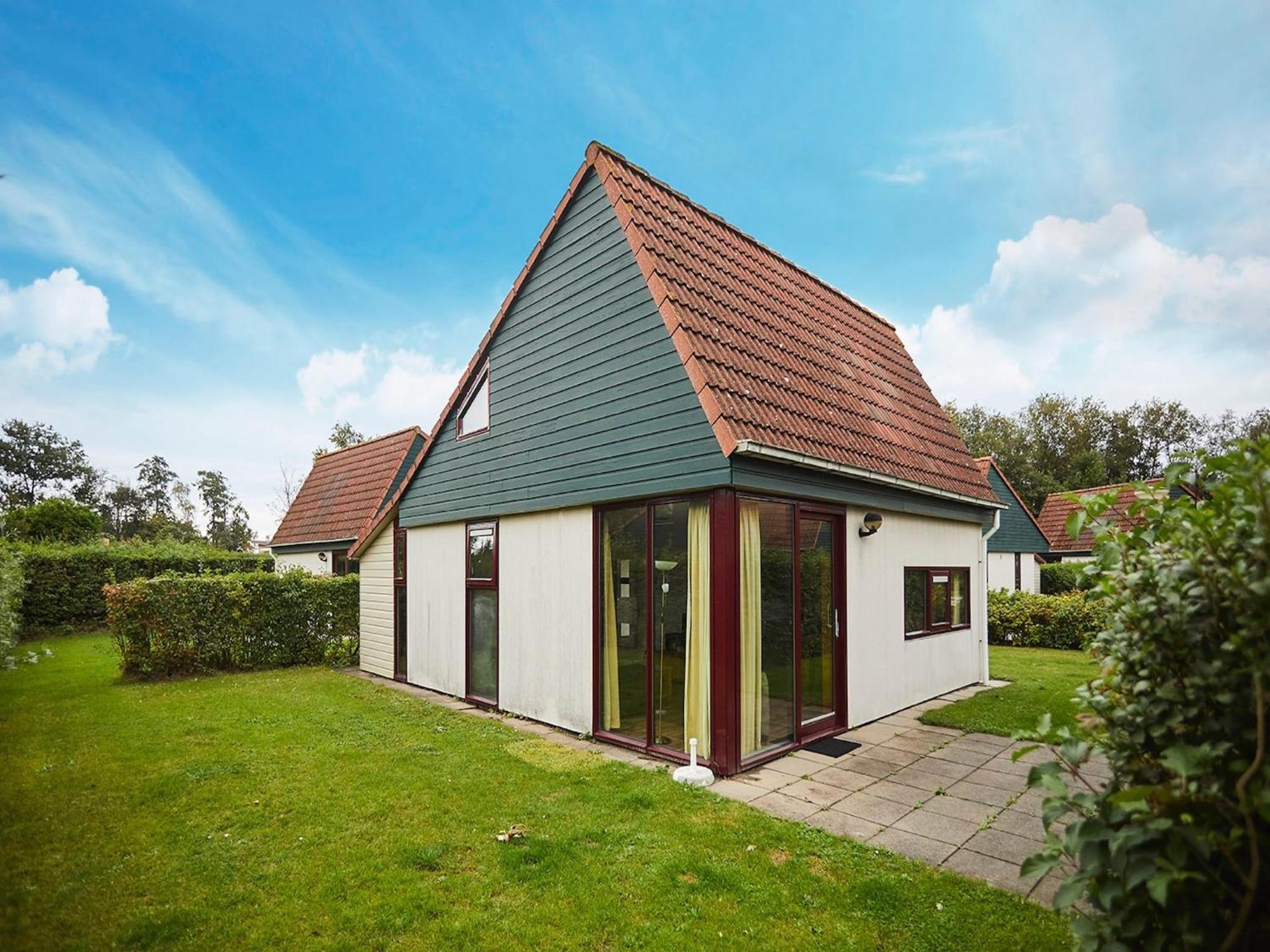 Cozy Holiday Home With A Dishwasher In Zeeland Heinkenszand Exterior photo