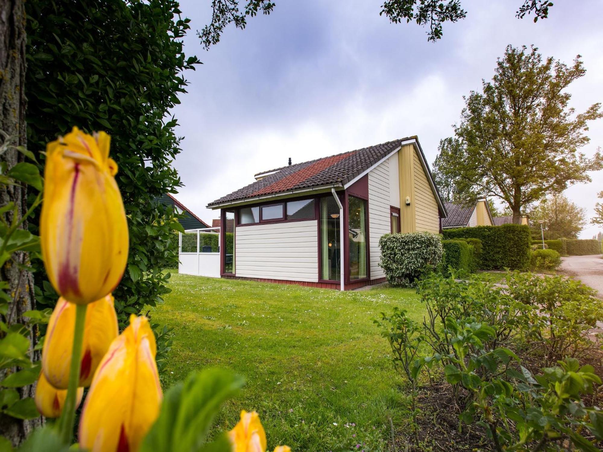 Cozy Holiday Home With A Dishwasher In Zeeland Heinkenszand Exterior photo