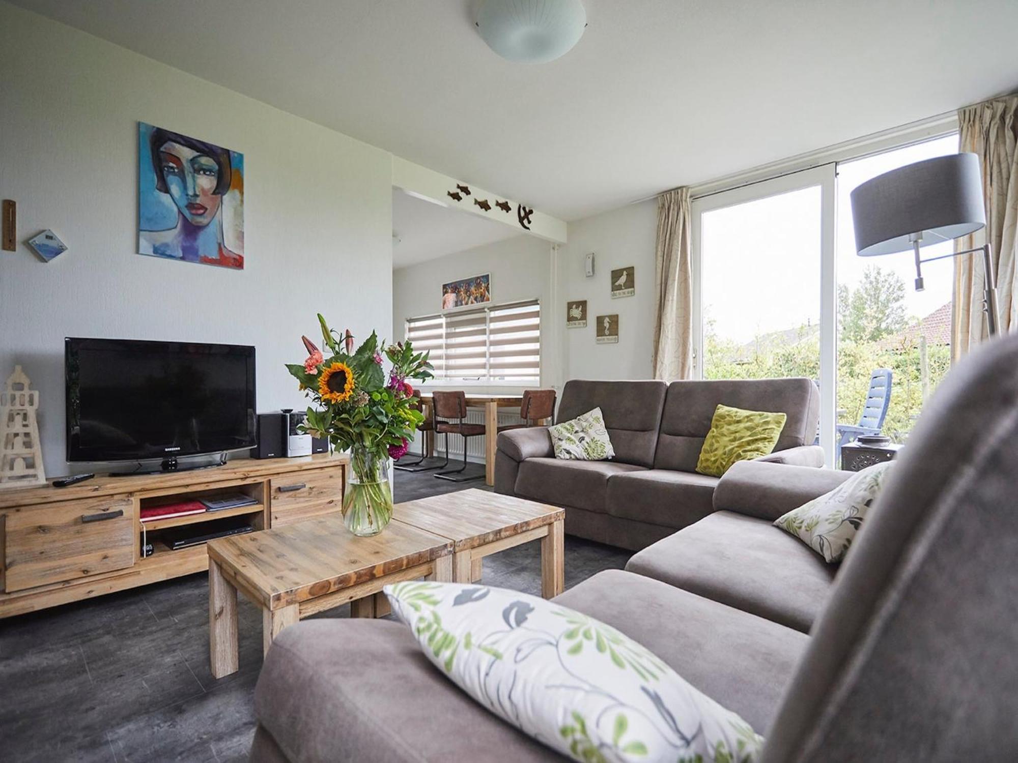 Cozy Holiday Home With A Dishwasher In Zeeland Heinkenszand Exterior photo