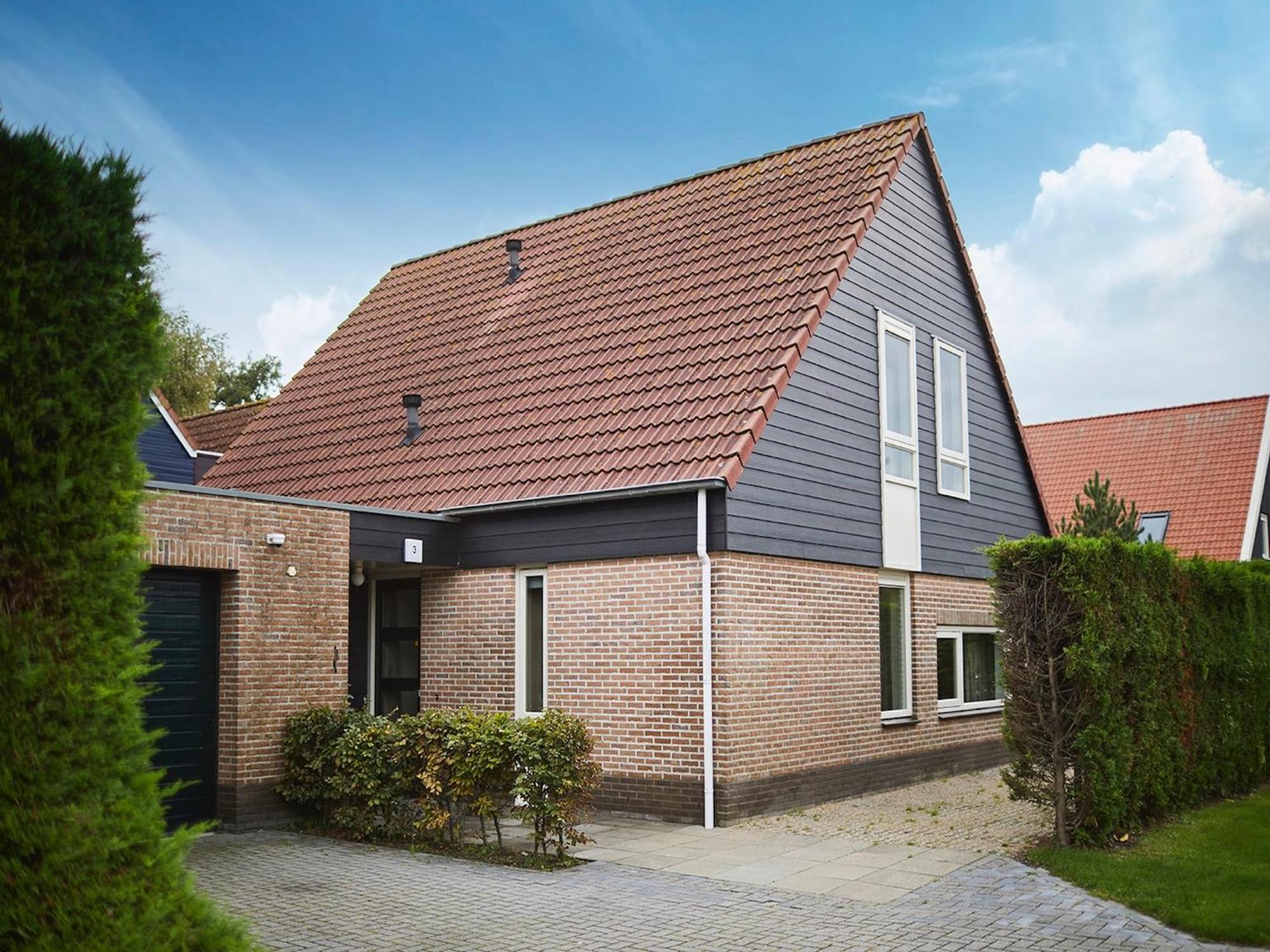 Cozy Holiday Home With A Dishwasher In Zeeland Heinkenszand Exterior photo